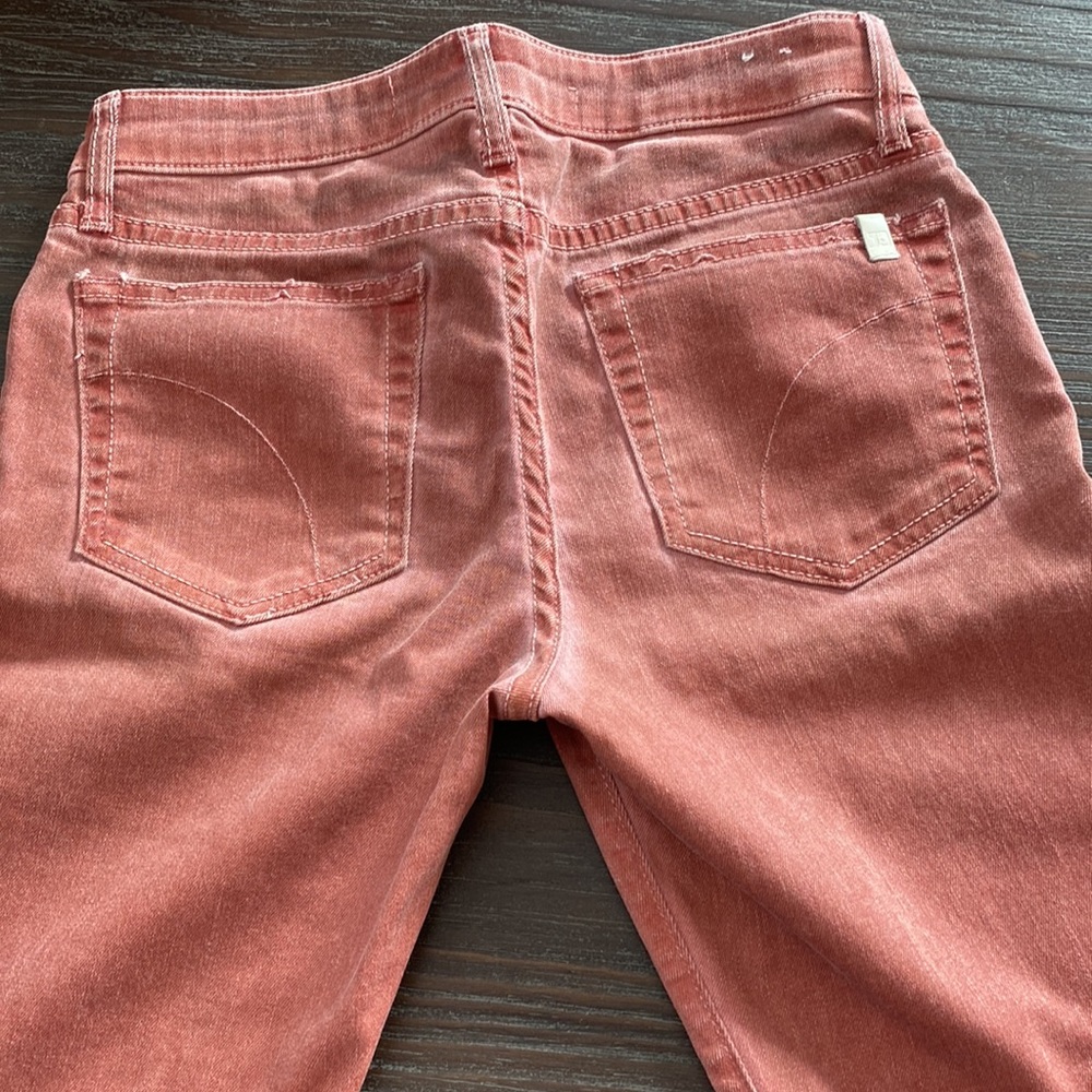 Joe’s jeans in size 26 made in USA unique faded red – rose colour.